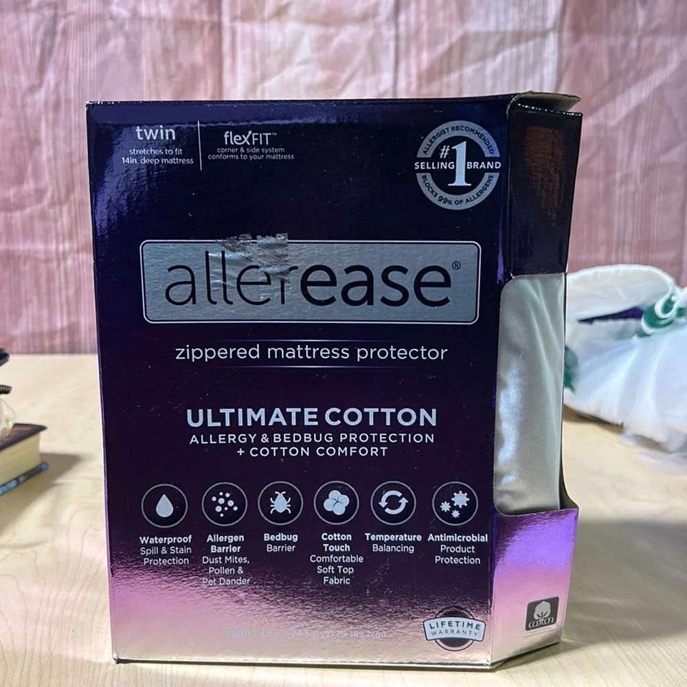 NIB ALLEREASE ZIPPERED MATTRESS PROTECTOR ALLERGY & BEDBUG PROTECTION BED SHEET
